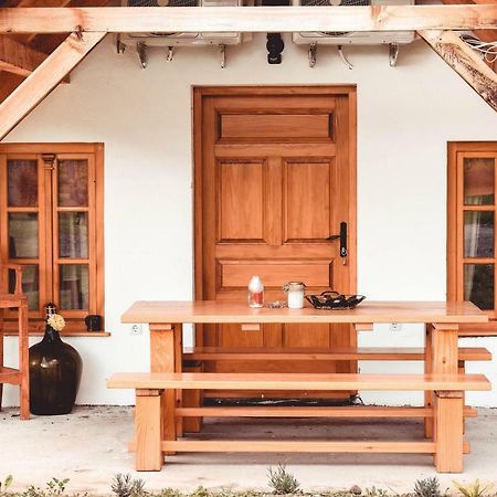 Sobe Na Vinskoj Cesti Zmajevac Διαμέρισμα Εξωτερικό φωτογραφία